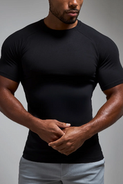 ATHLETIC FIT T-SHIRT IN BLACK